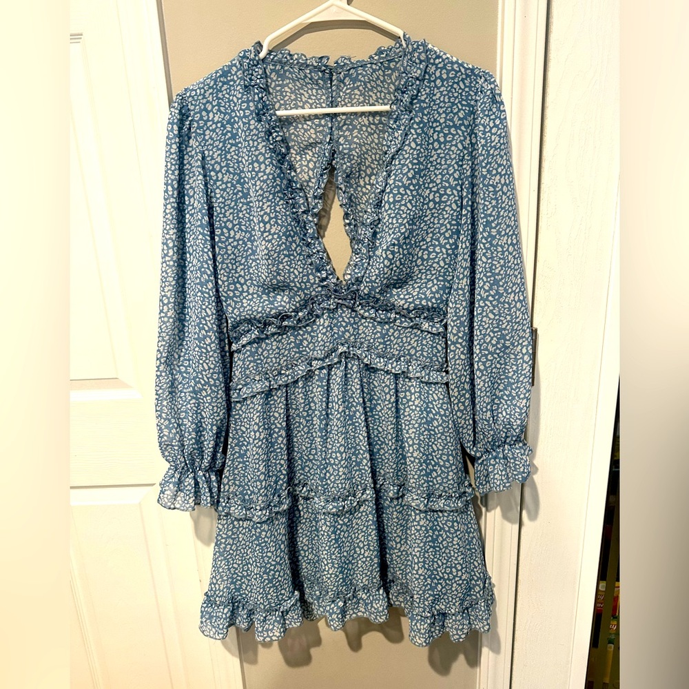 Blue and white backless dress